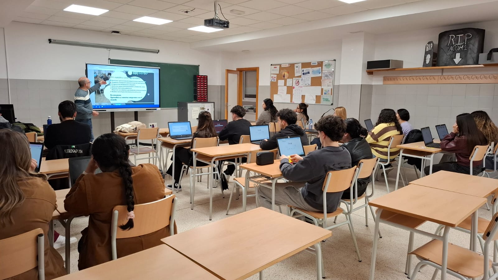 Espacios Digitalex. Red de Centros de Competencias Digitales de Extremadura