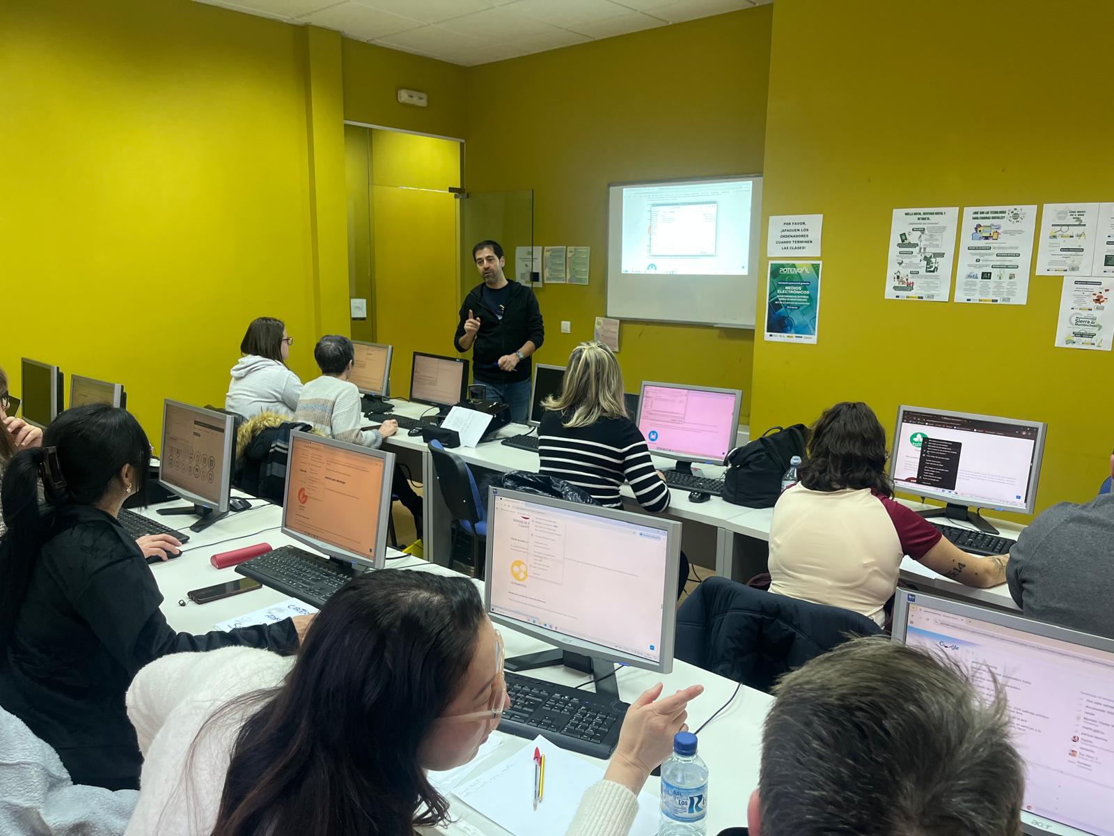 Espacios Digitalex. Red de Centros de Competencias Digitales de Extremadura